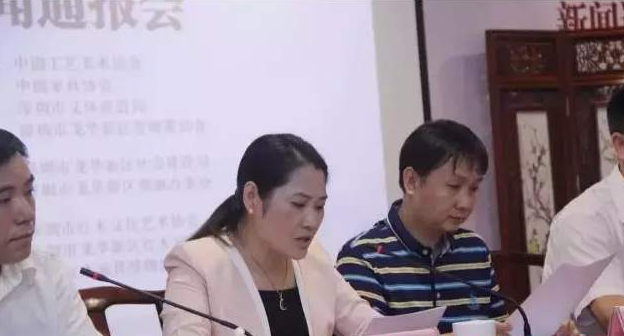 【要闻】省委“讲看齐、见行动”学习讨论办公室负责人答记者问